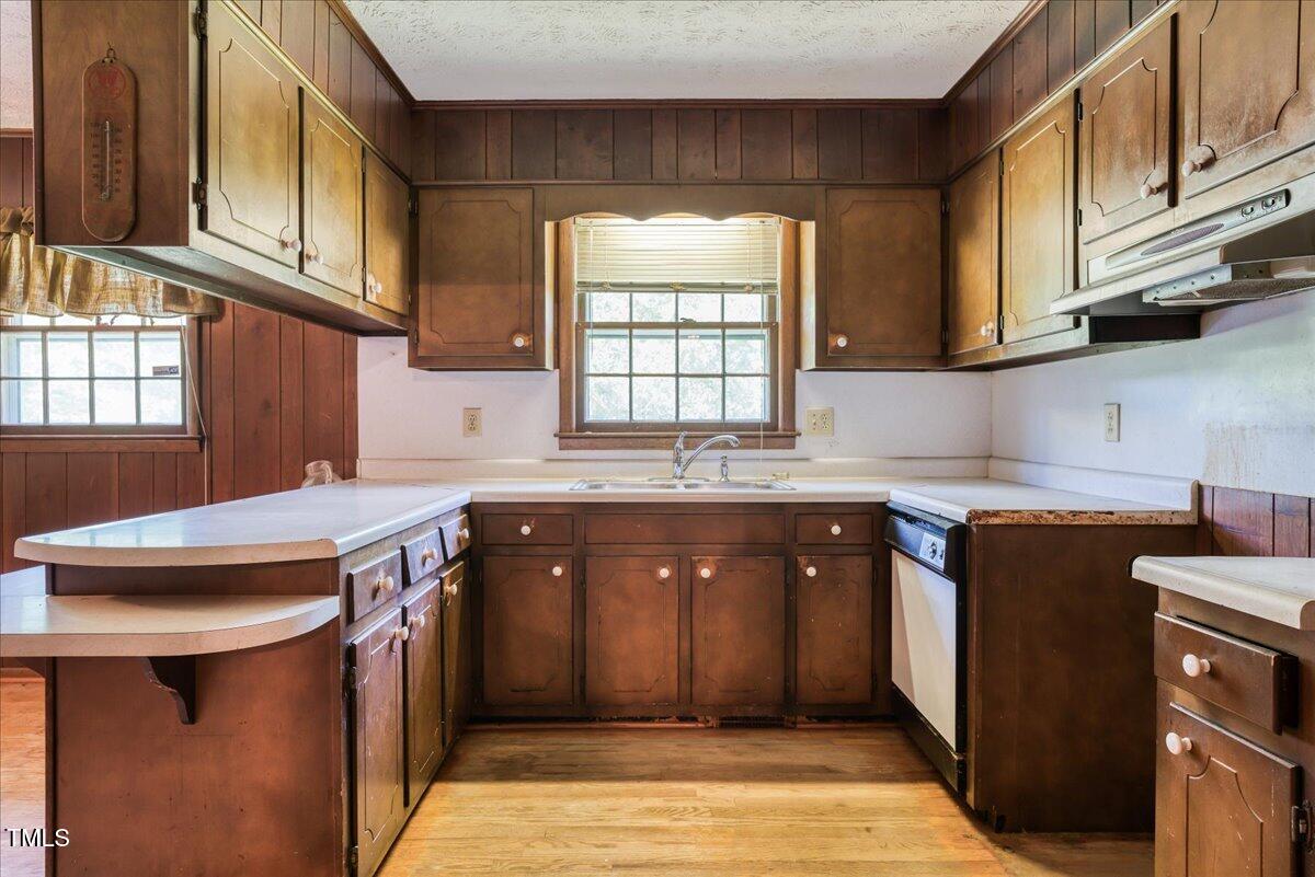3250 Boykin Bridge Road Clinton, NC 28328 - Photo 4 of 24 04-Kitchen 2