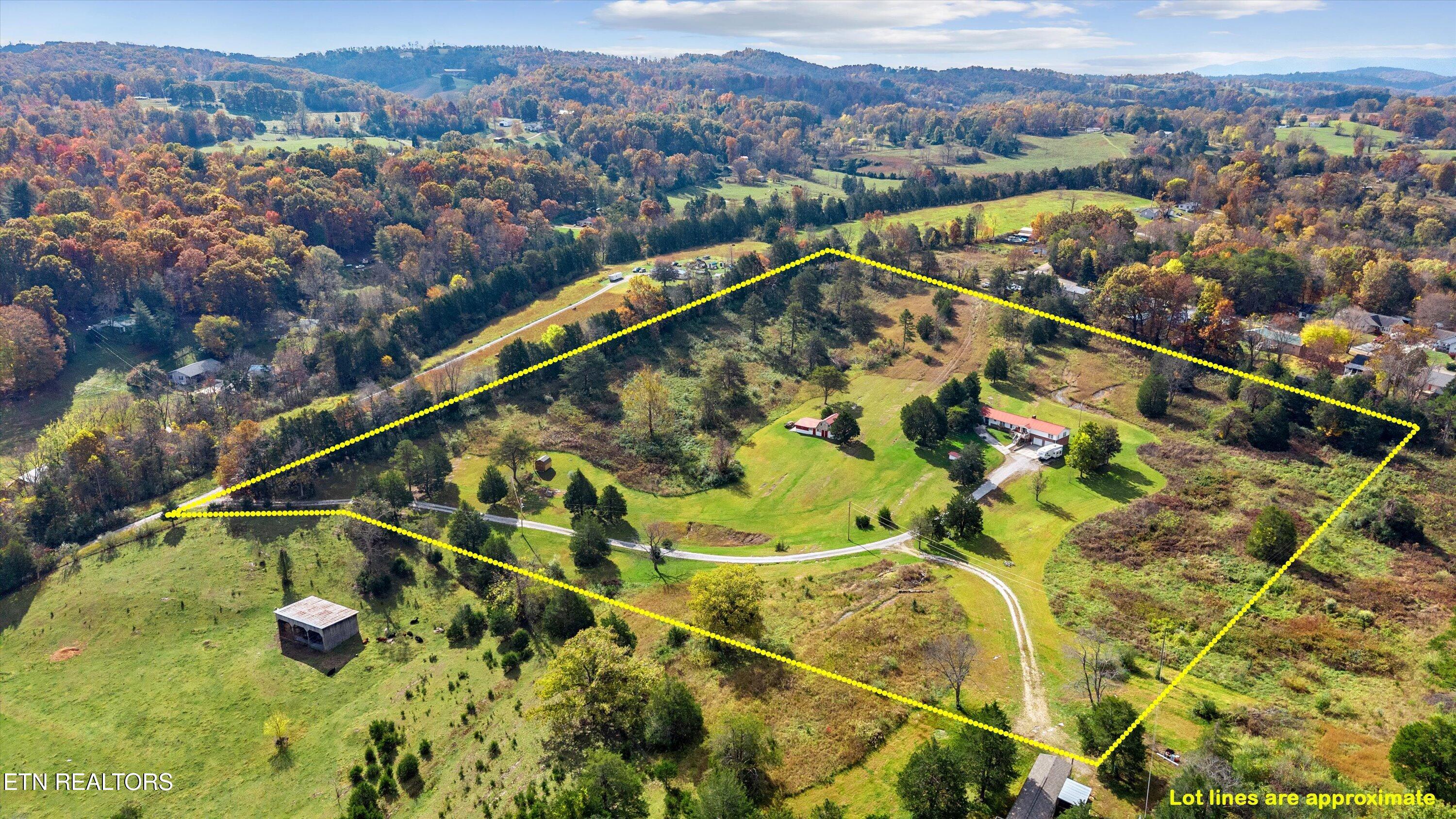 288 Forks Grove Road La Follette, TN 37766 - Photo 4 of 40 40-288 Forks Grove Rd 34