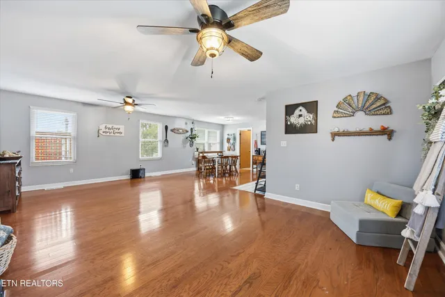 $589,900 | 288 Forks Grove Road, La Follette, TN 37766