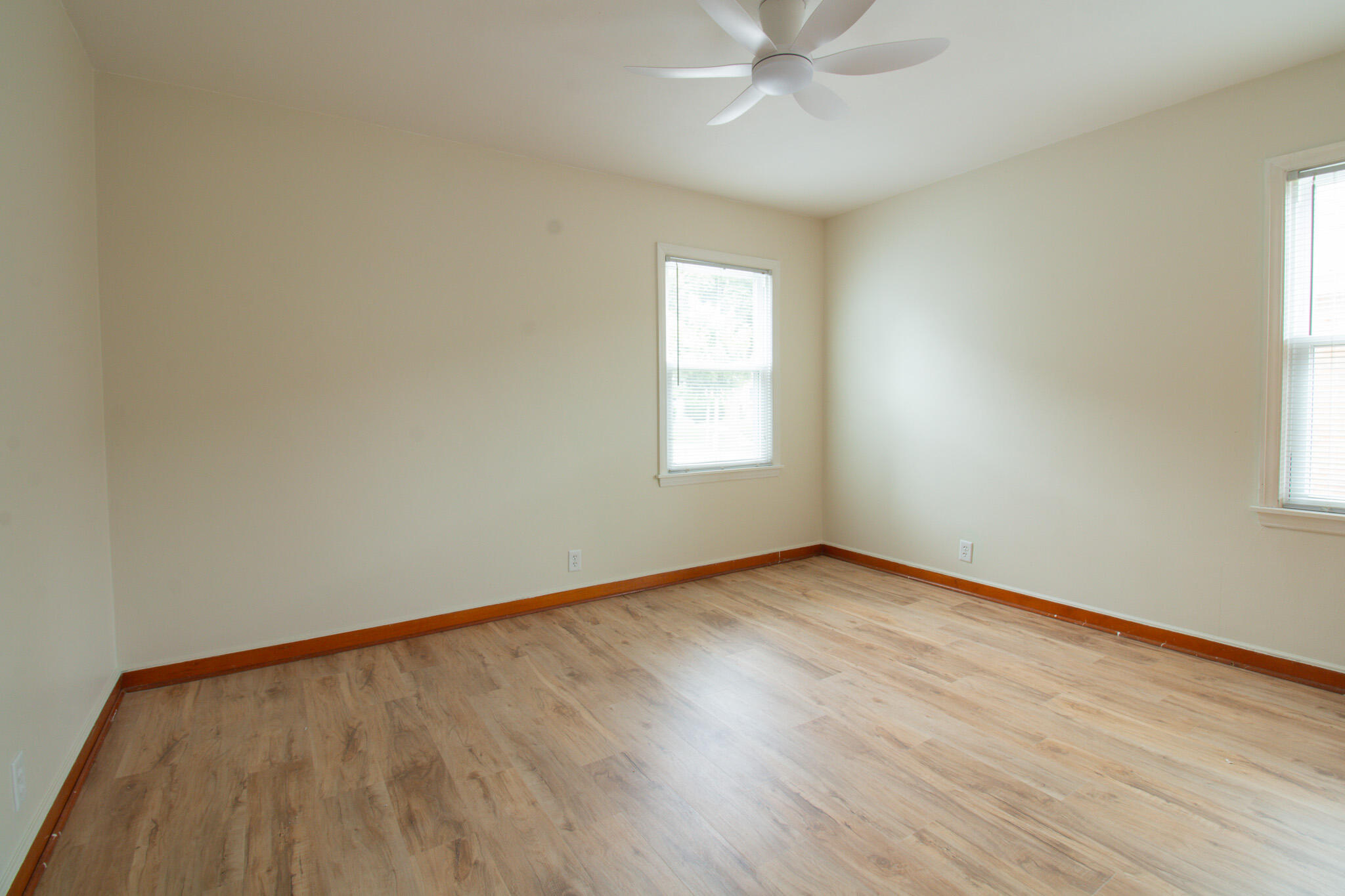 2924 South 46th Street Milwaukee, WI 53219 - Photo 15 of 22 IMG_2311