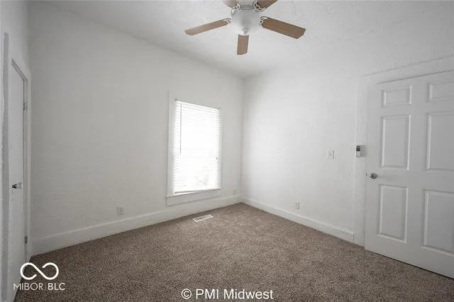 $1,299 | 1433 West 5th Street, Anderson, IN 46016