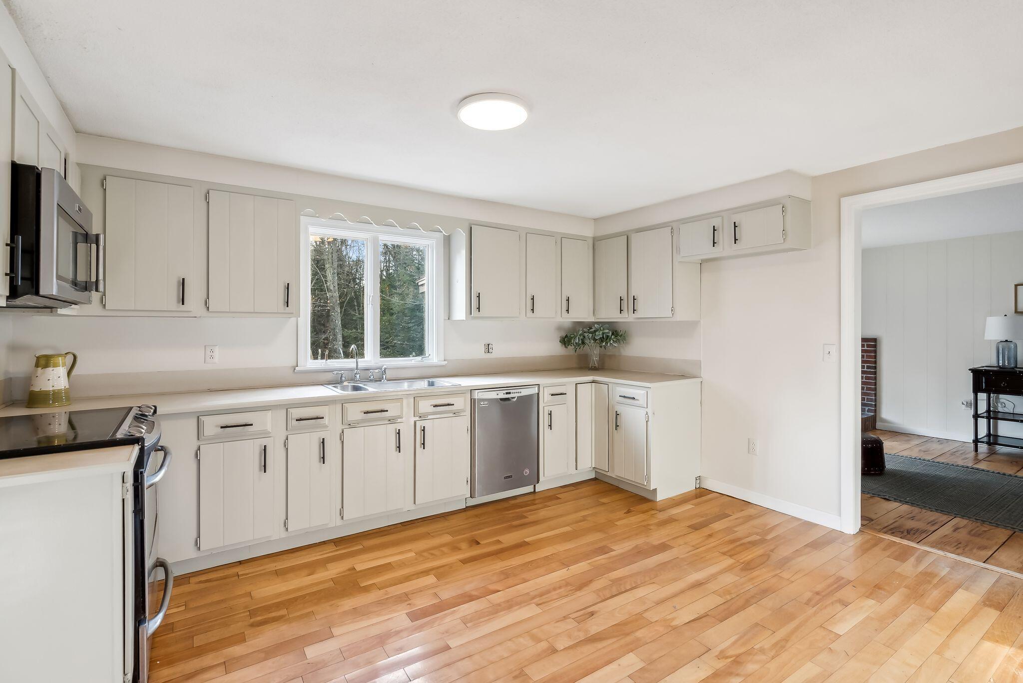 606 Hodsdon Road Pownal, ME 04069 - Photo 7 of 24 606 Hodsdon Road