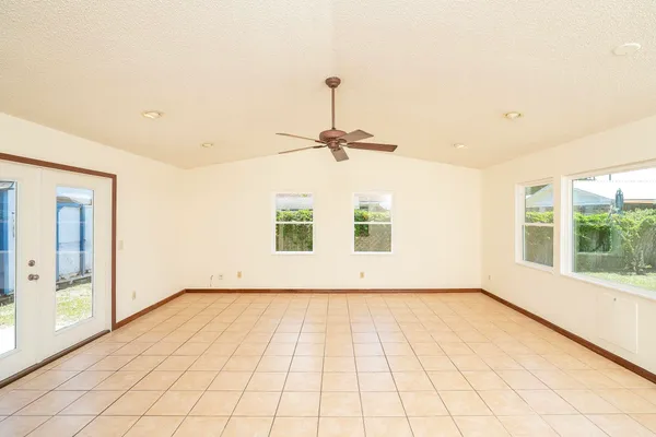 $2,000 | 328 Linden Road, St. Augustine, FL 32086