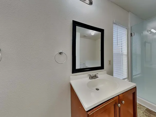 $1,660 | 19315 Bristlestar Drive, Katy, TX 77449