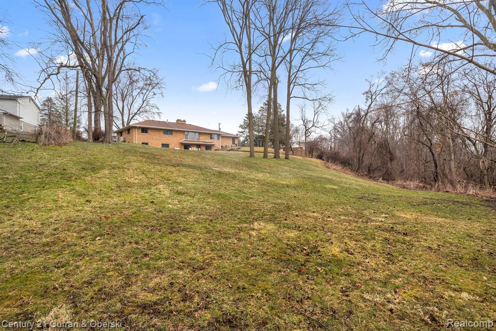 35765 Springvale Street Farmington Hills, MI 48331 - Photo 44 of 53