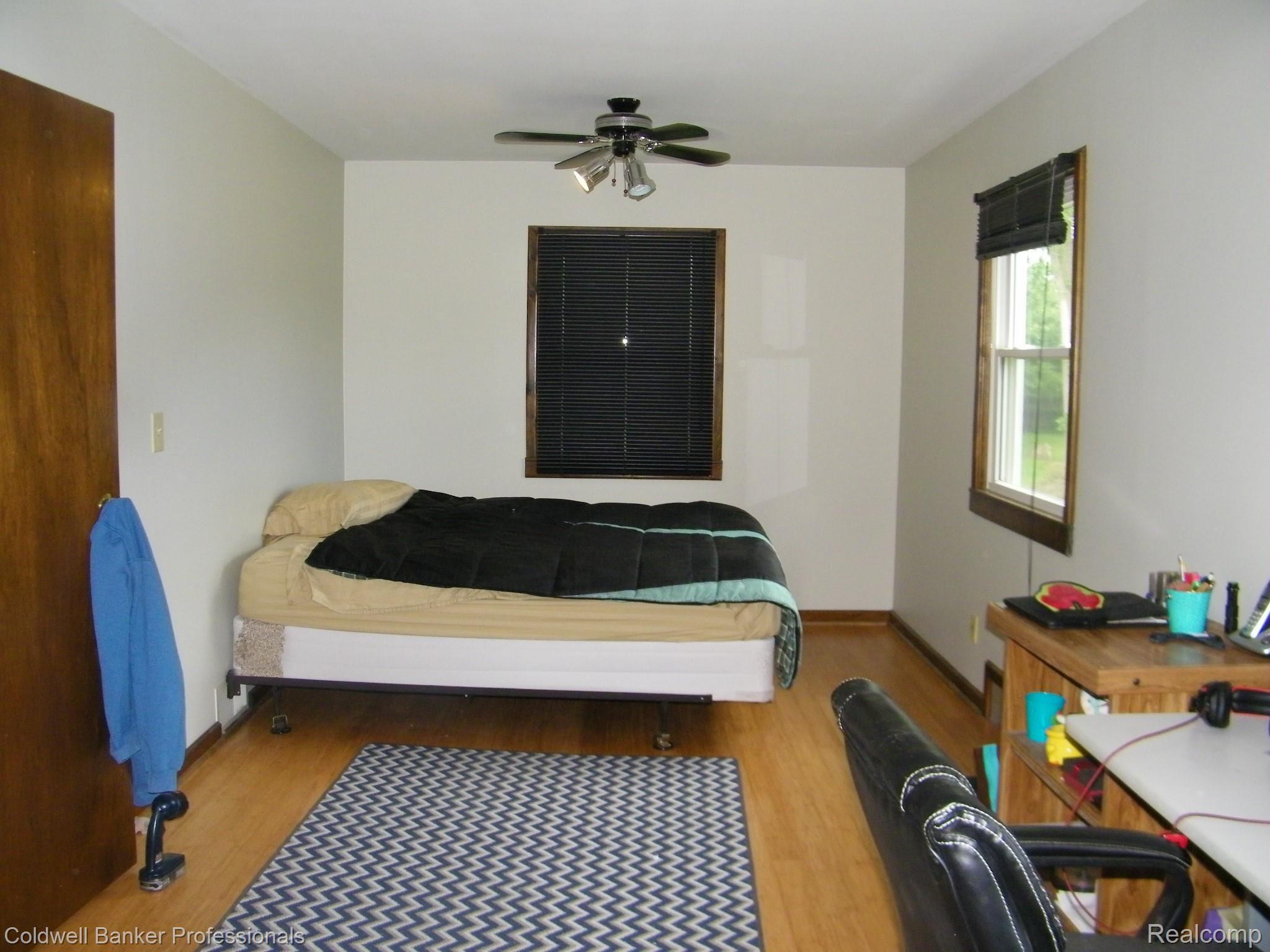 1135 Roods Lake Road Lapeer, MI 48446 - Photo 16 of 18 102_0423.JPG
