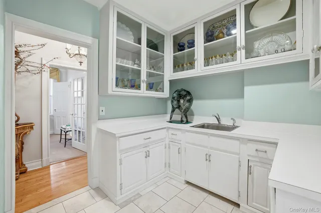 $875,000 | 10 Brooklands, Unit 1H, Bronxville, NY 10708