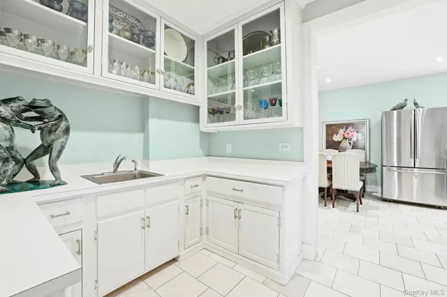 $875,000 | 10 Brooklands, Unit 1H, Bronxville, NY 10708