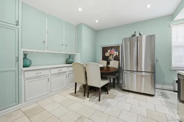 $875,000 | 10 Brooklands, Unit 1H, Bronxville, NY 10708