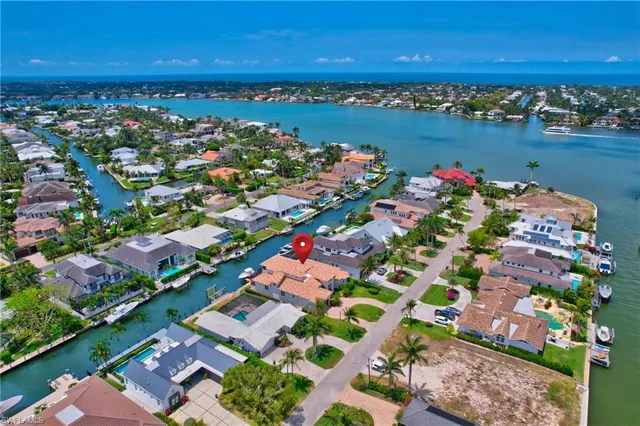 $4,549,000 | 1380 Marlin Drive, Naples, FL 34102