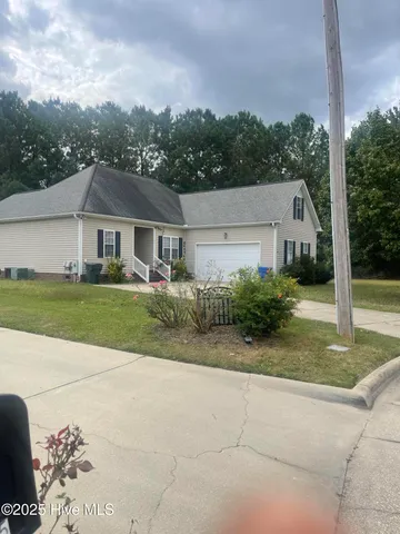 $305,000 | 2704 Millhaven Court West, Wilson, NC 27893