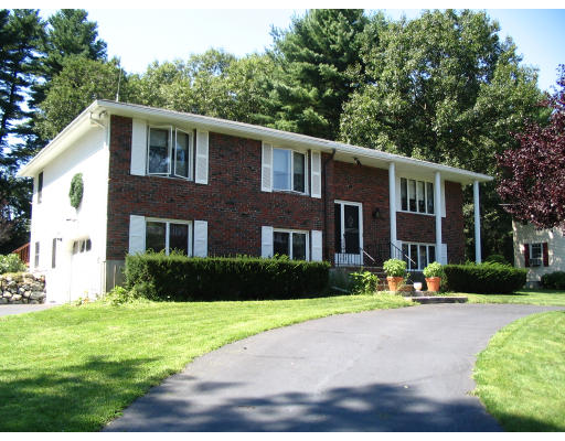 67 Beaver Road Reading, MA 01867 - Photo 1 of 9 Gallery Image 1