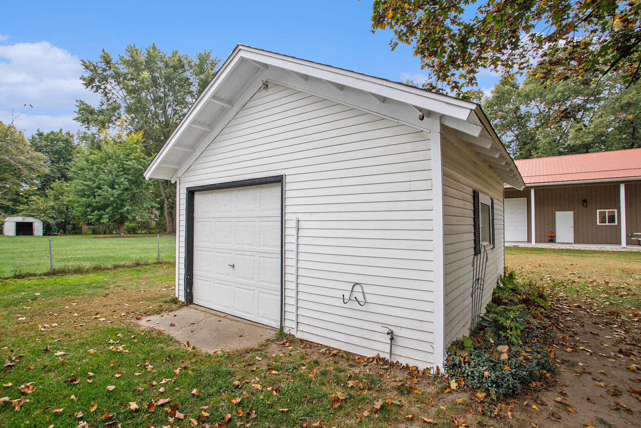429 North 30th Street Springfield, MI 49037 - Photo 7 of 28 IMG_0425