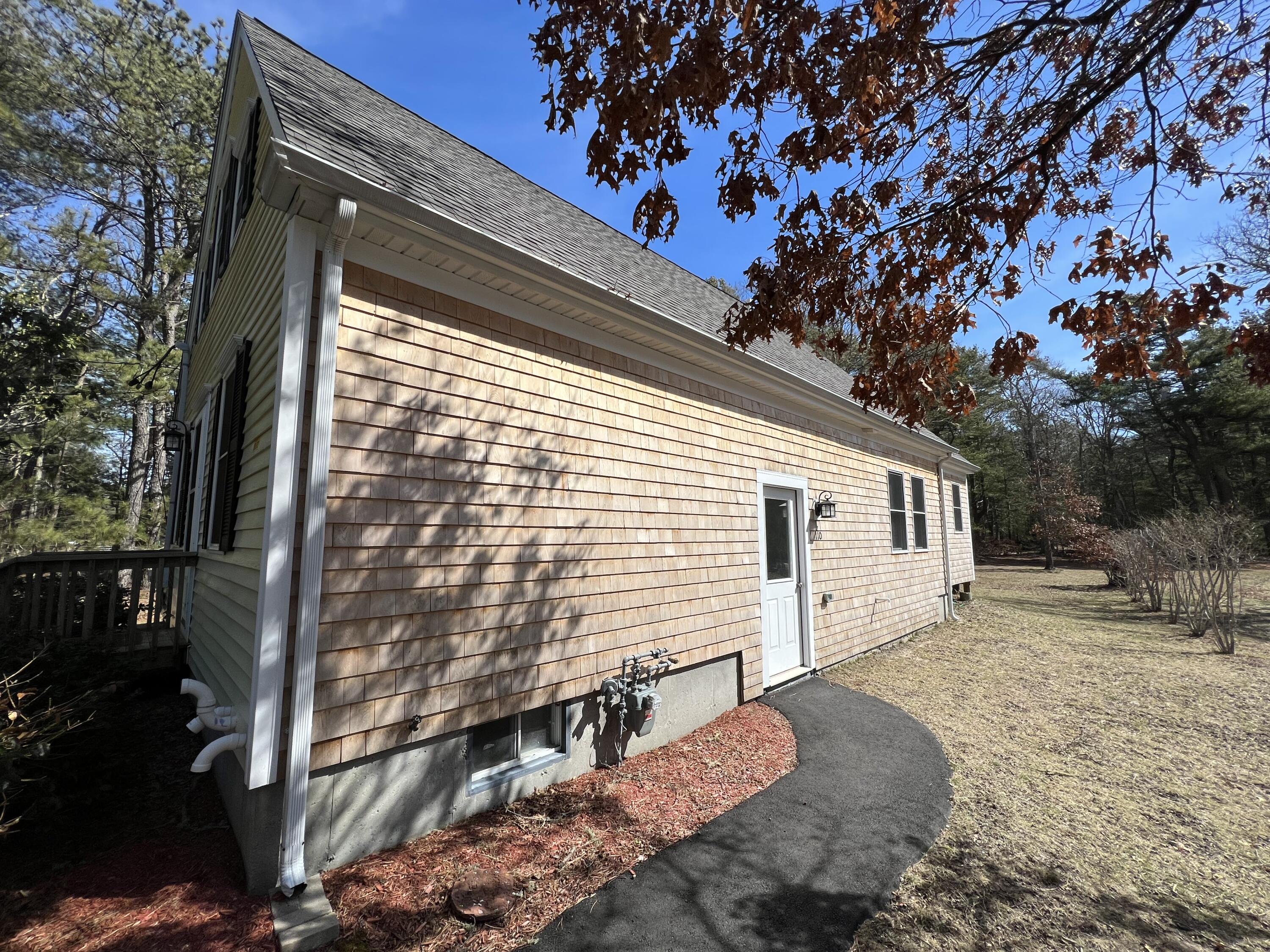 110 Degrass Road Mashpee, MA 02649 - Photo 6 of 46 110 Entry