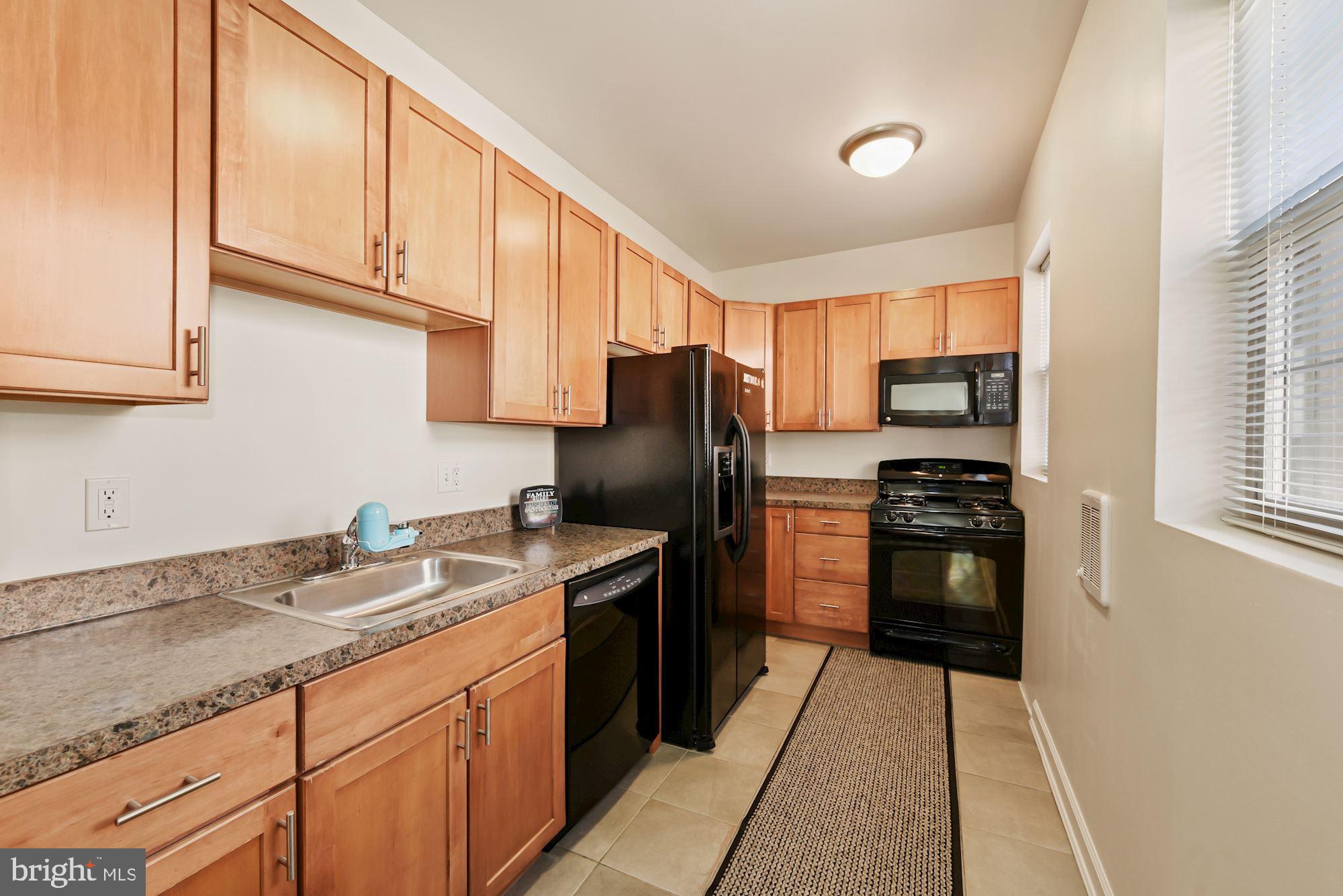 422 Butternut Street Northwest, Unit 103 Washington, DC 20012 - Photo 12 of 41