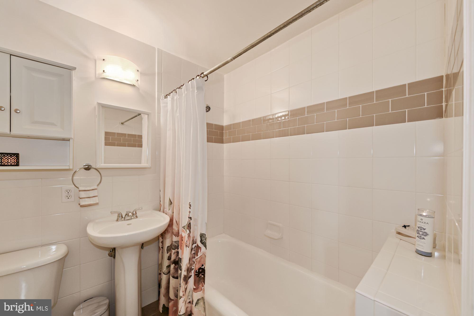 422 Butternut Street Northwest, Unit 103 Washington, DC 20012 - Photo 23 of 41