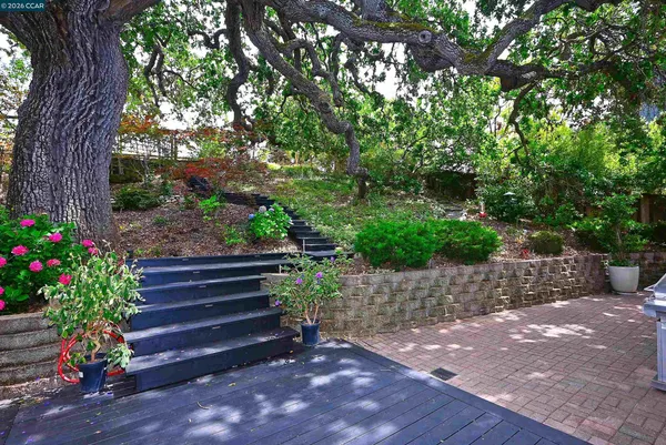 a outdoor view with a sitting space