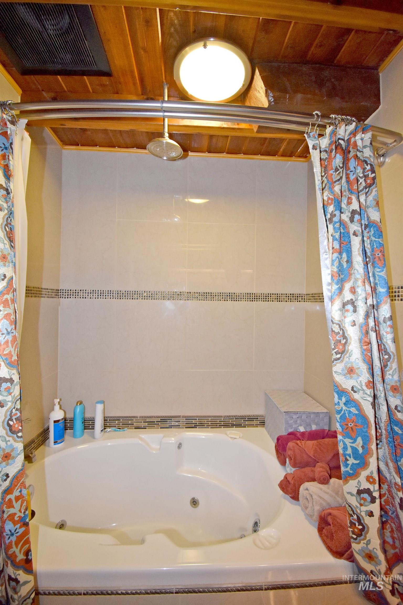 2424 Sunset View Court Clarkston, WA 99403 - Photo 14 of 40