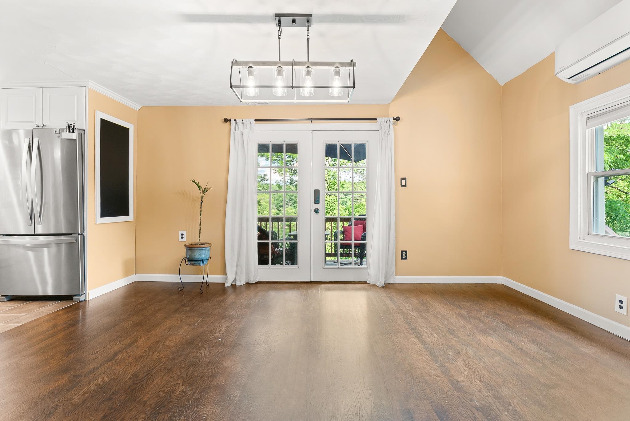 447 West River Road Hooksett, NH 03106 - Photo 8 of 46
