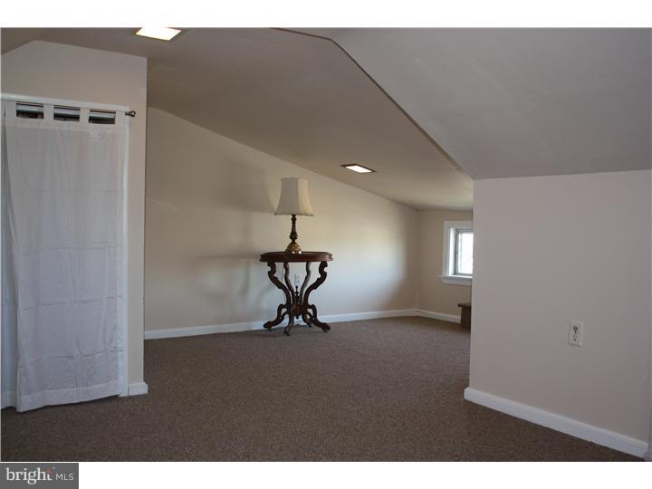 9 East Roland Road Brookhaven, PA 19015 - Photo 16 of 21 Bedroom 3