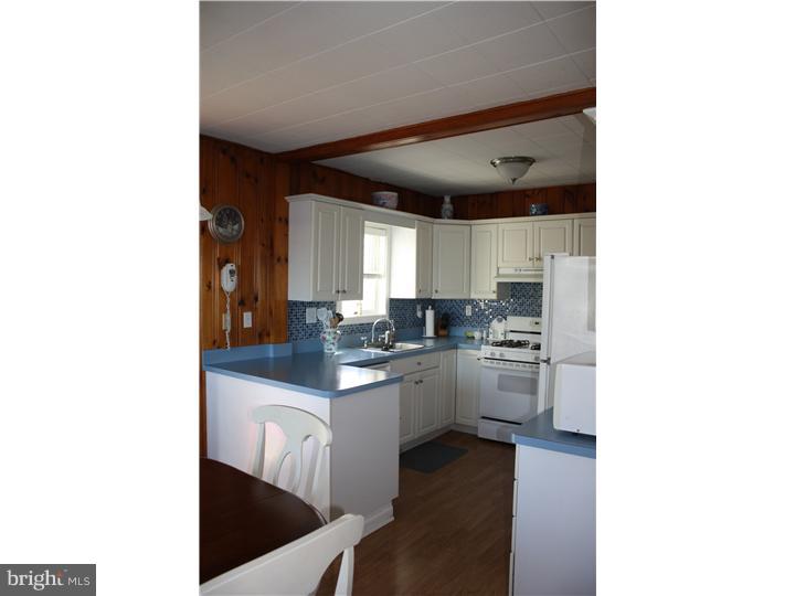 9 East Roland Road Brookhaven, PA 19015 - Photo 8 of 21 Kitchen