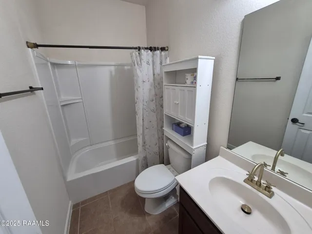 $1,750 | 100 Meadowvale Drive, Carencro, LA 70520