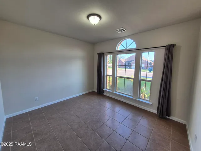 $1,750 | 100 Meadowvale Drive, Carencro, LA 70520