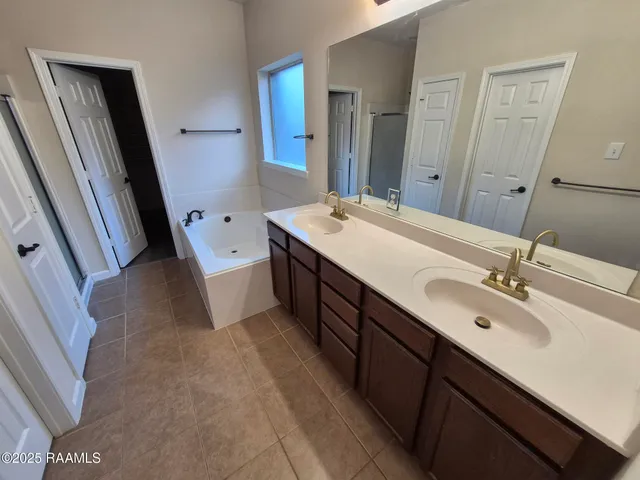 $1,750 | 100 Meadowvale Drive, Carencro, LA 70520