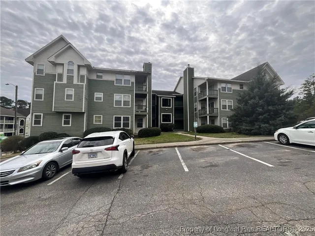 $900 | 979 Stewarts Creek Drive, Unit 8, Fayetteville, NC 28314