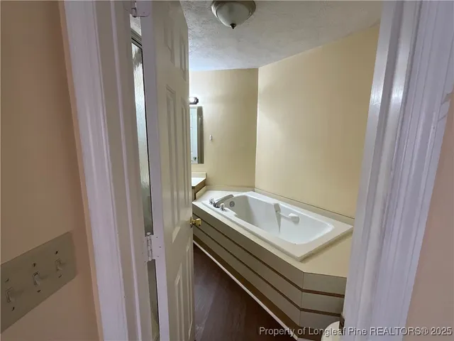 $900 | 979 Stewarts Creek Drive, Unit 8, Fayetteville, NC 28314