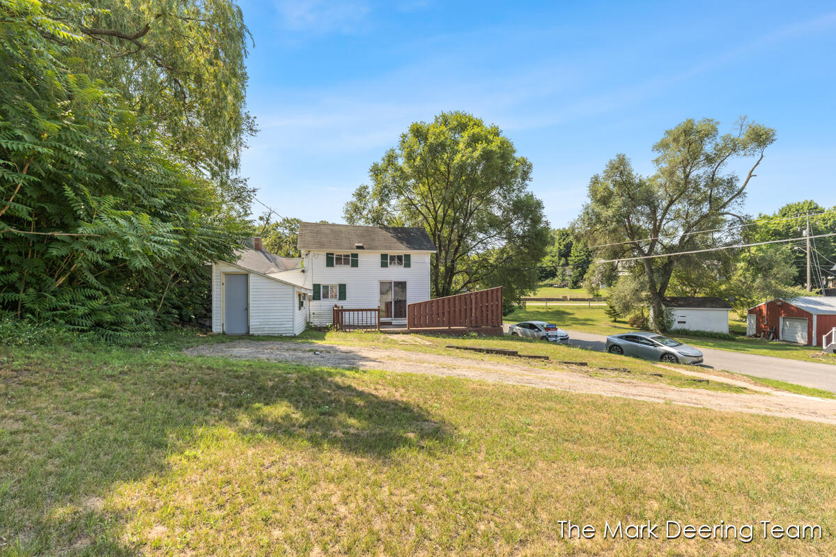 522 Ionia Street Belding, MI 48809 - Photo 21 of 24 IMG_1021