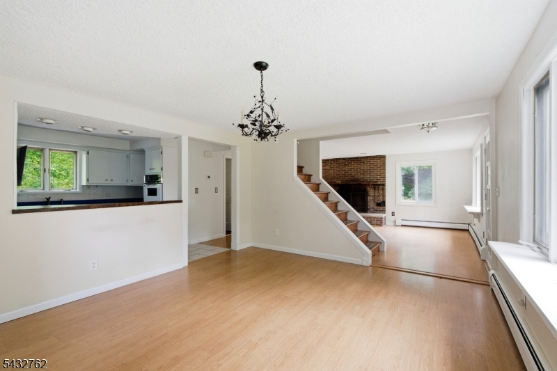84 Scudders Road Sparta, NJ 07871 - Photo 4 of 31