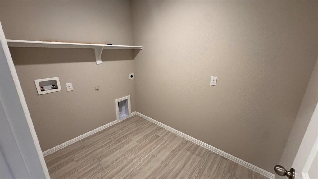 549 Marsh Street Cleburne, TX 76033 - Photo 17 of 20 a view of an empty room