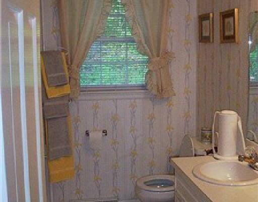 5467 Grandin Rd Extension Roanoke, VA 24018 - Photo 3 of 5 Listing Photo