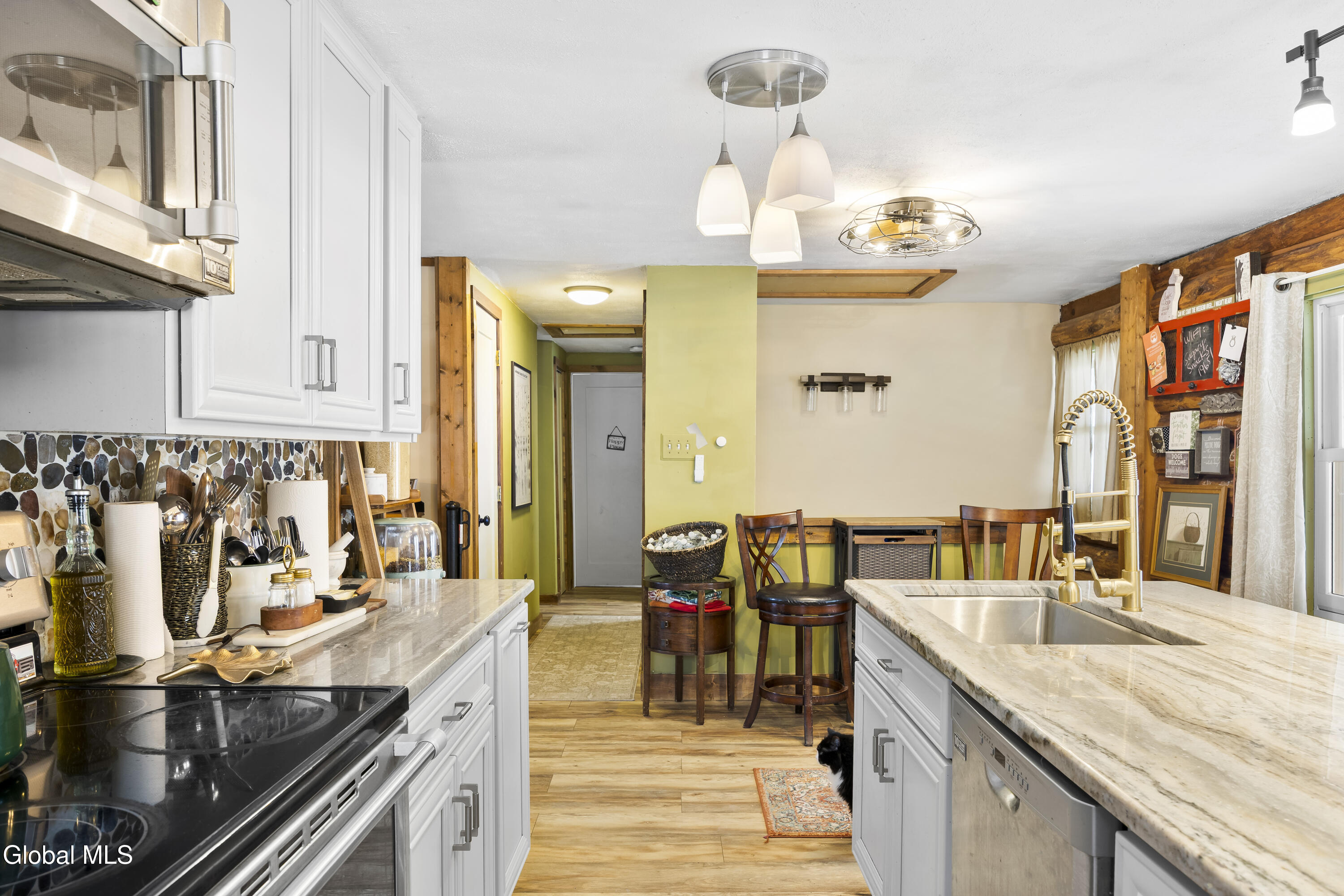 59 Higgins Road North Greenbush, NY 12198 - Photo 8 of 36 16