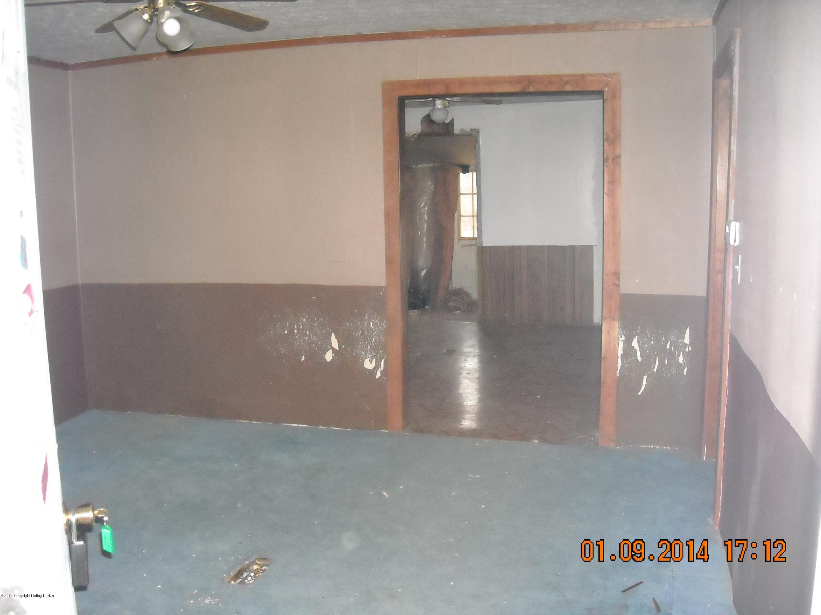 5325 Brandenburg Road Brandenburg, KY 40108 - Photo 3 of 7 DSCN5007