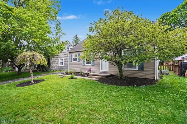 $215,000 | 131 Sheldon Drive, Akron, OH 44313