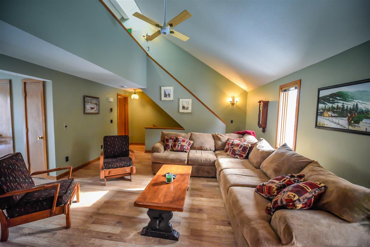 28 D Cross Town Road, Unit D West Dover, VT 05356 - Photo 2 of 13 Gallery Image 2