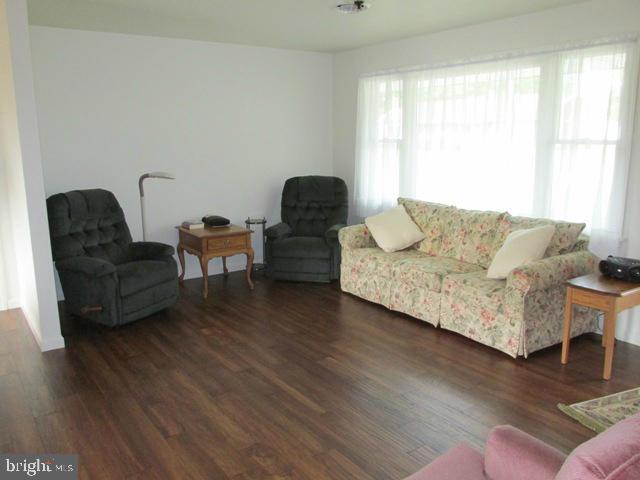 22 Parkview Drive Elizabethtown, PA 17022 - Photo 2 of 28