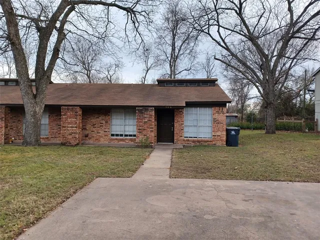 $1,395 | 506 Dipert Court, Arlington, TX 76012