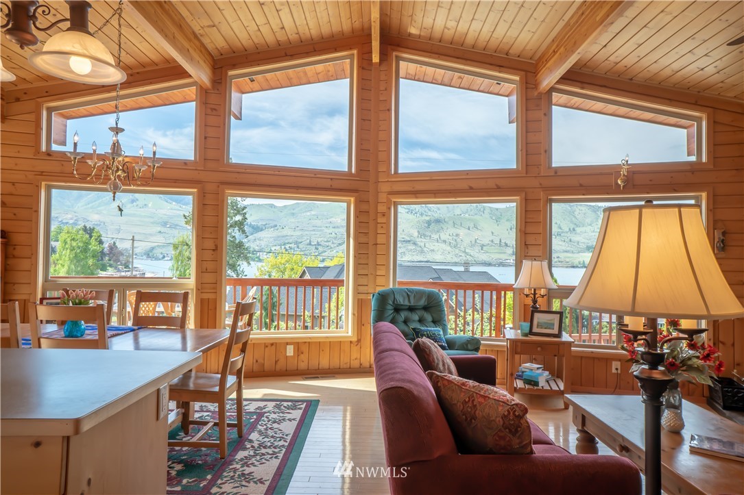 209 Key Lane Chelan, WA 98816 - Photo 3 of 24 Gallery Image 3