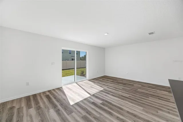 $2,250 | 1009 Spotted Egret Loop, Ruskin, FL 33570