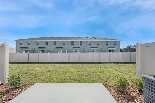 $2,250 | 1009 Spotted Egret Loop, Ruskin, FL 33570