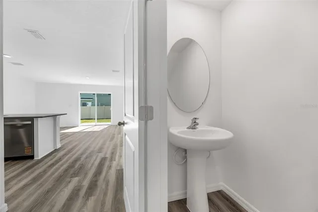 $2,250 | 1009 Spotted Egret Loop, Ruskin, FL 33570