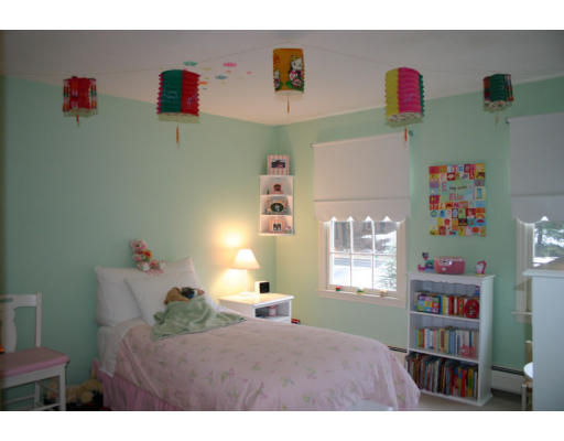 46 Hudson Road Sudbury, MA 01776 - Photo 8 of 11 Gallery Image 8
