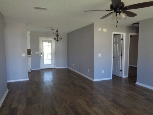102 Holiday Dothan, AL 36301 - Photo 12 of 35 Gallery Image 12