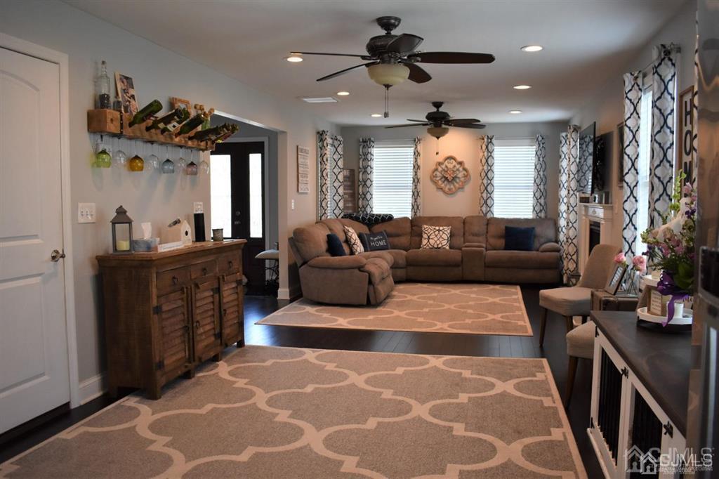 208 Raritan Street Union Beach, NJ 07735 - Photo 3 of 32 Gallery Image 3
