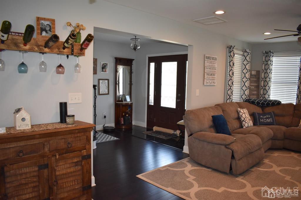 208 Raritan Street Union Beach, NJ 07735 - Photo 4 of 32 Gallery Image 4