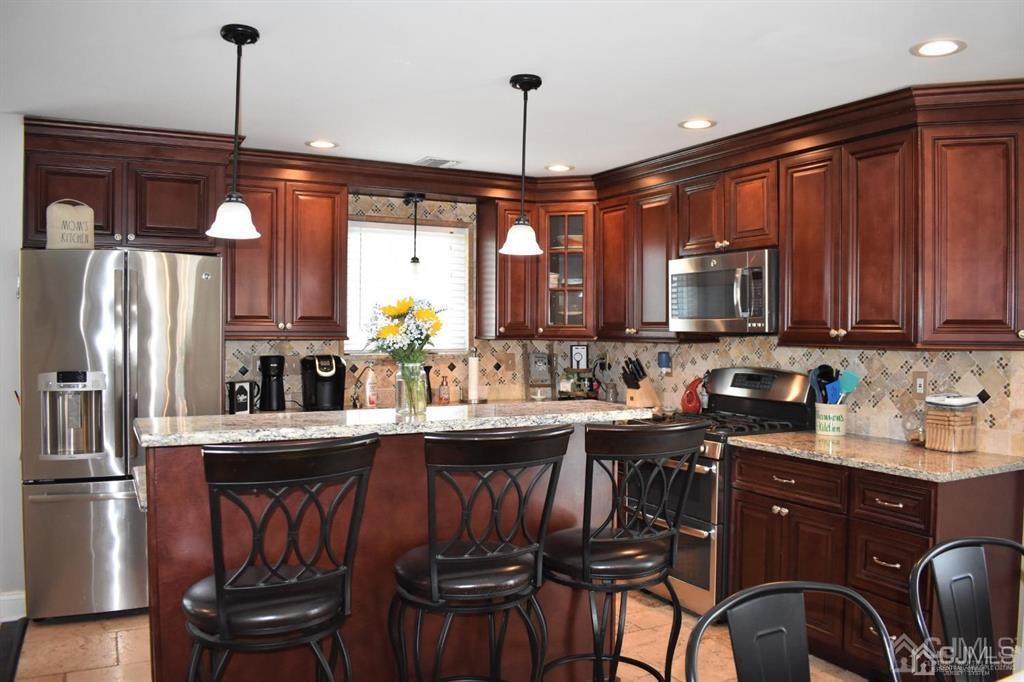 208 Raritan Street Union Beach, NJ 07735 - Photo 8 of 32 Gallery Image 8