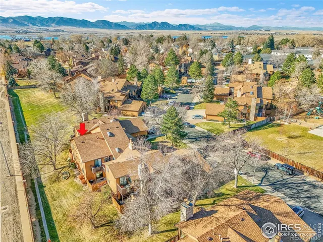 a view of outdoor space with city view